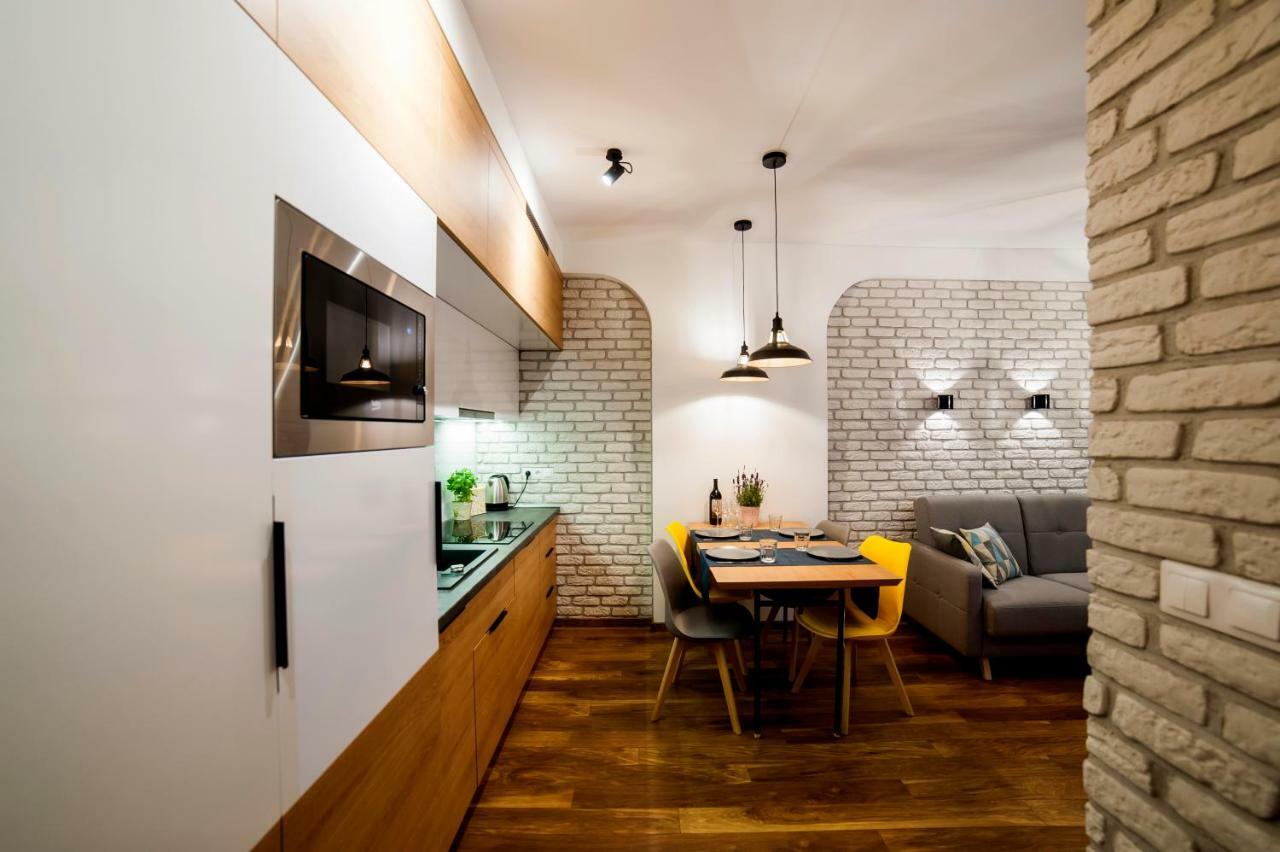 Urban Apart Uniejow Apartment ภายนอก รูปภาพ