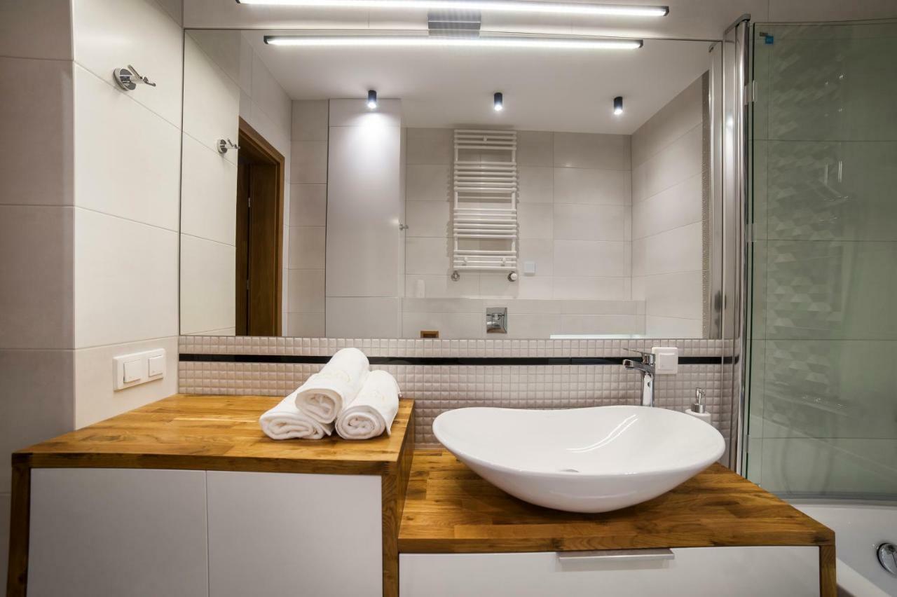 Urban Apart Uniejow Apartment ภายนอก รูปภาพ