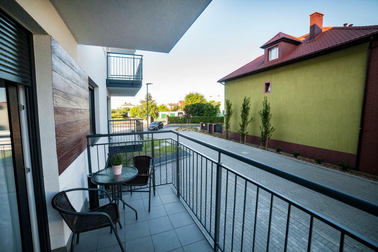 Urban Apart Uniejow Apartment ภายนอก รูปภาพ