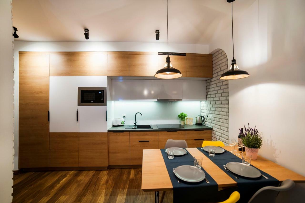 Urban Apart Uniejow Apartment ภายนอก รูปภาพ