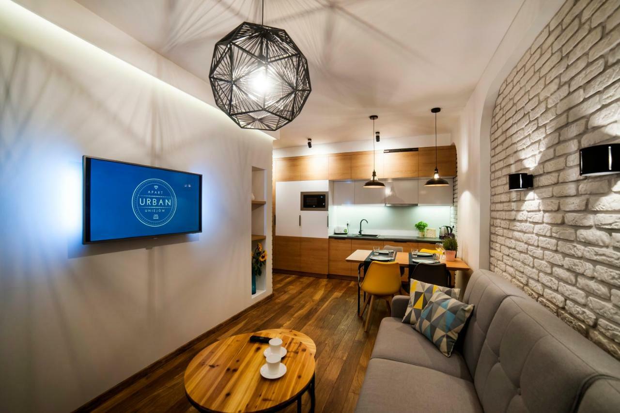 Urban Apart Uniejow Apartment ภายนอก รูปภาพ