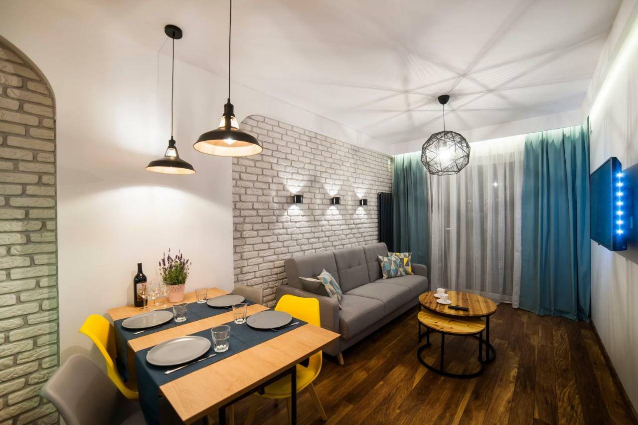 Urban Apart Uniejow Apartment ภายนอก รูปภาพ